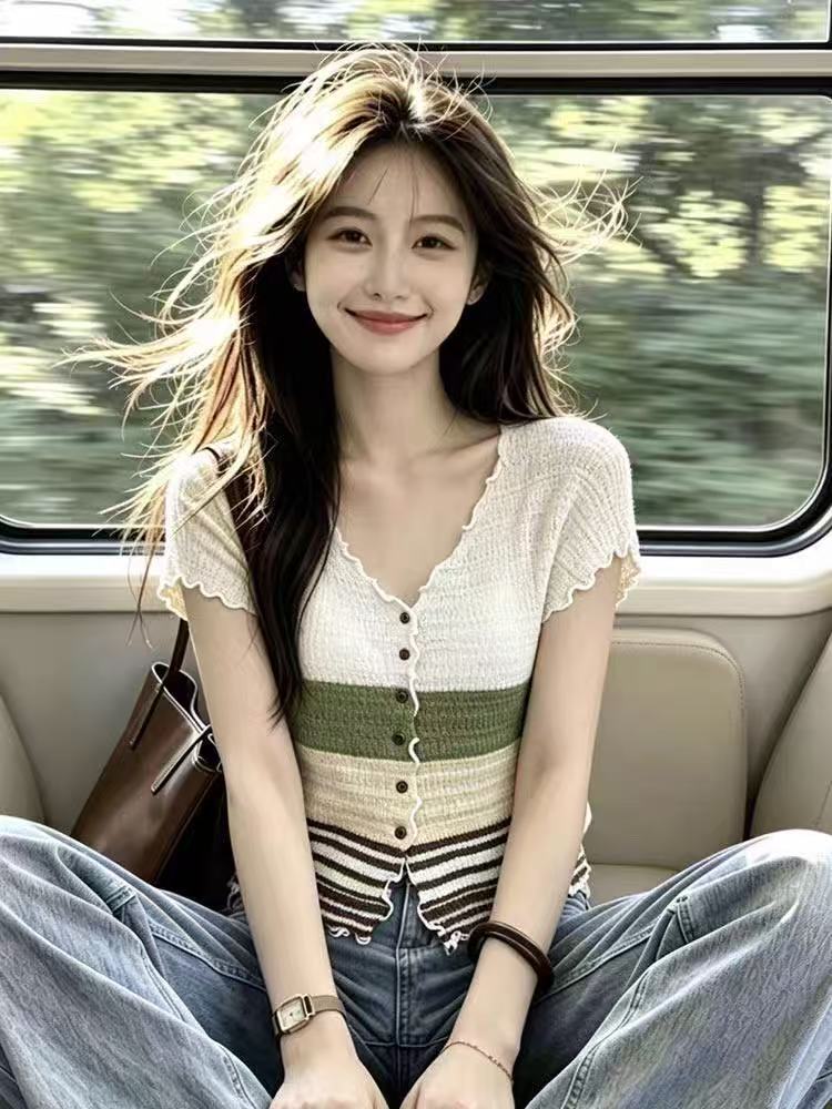 Áo cardigan nữ cổ chữ V tay ngắn viền ren sọc nhiều màu phong cách Hàn Quốc — màu sắc