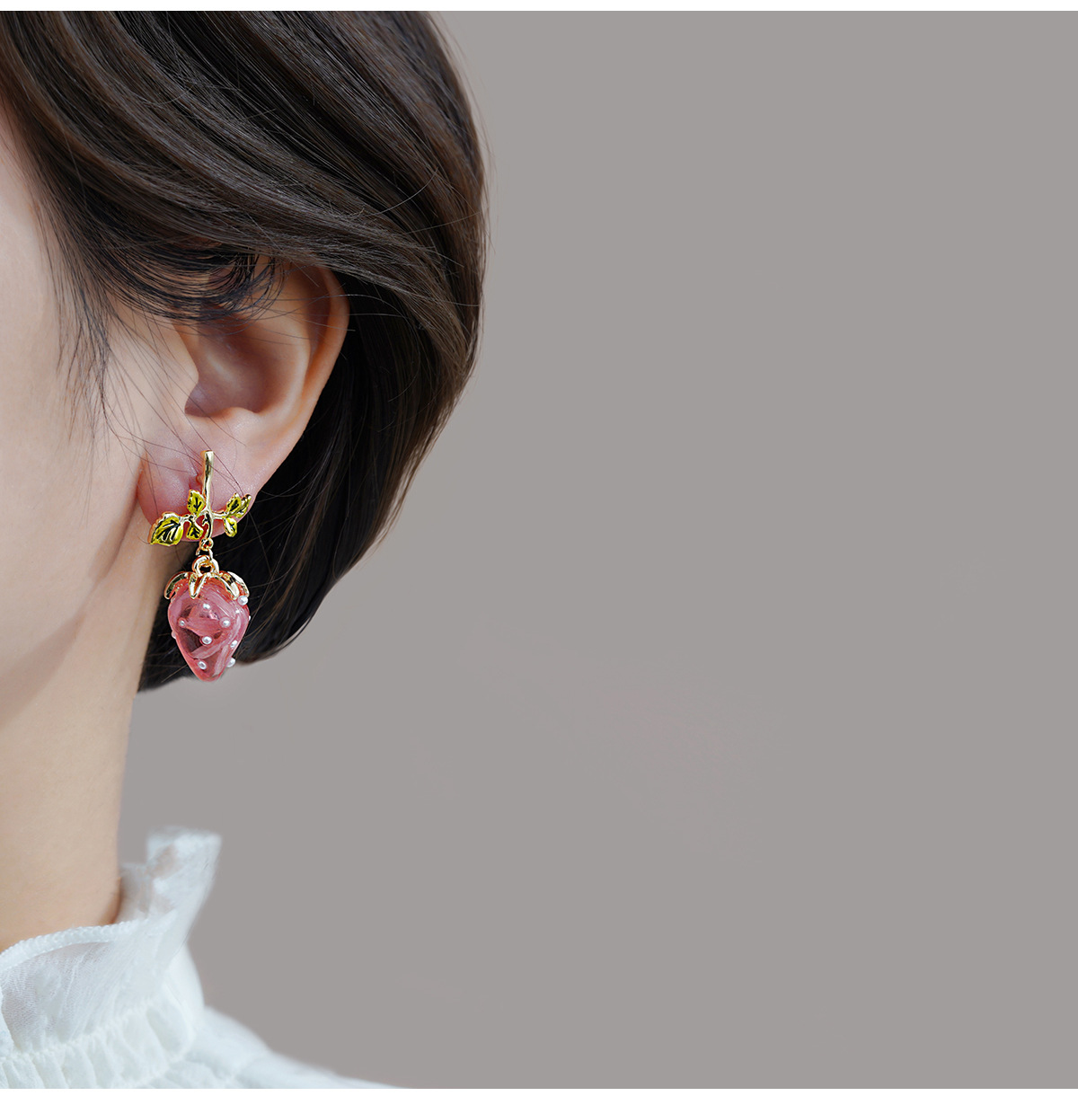 10g Weight Alloy Ear Needle Material Drop Earrings Classification 1 Pair Quantity Daily, Date Occasion Acrylic Material Strawberry Pattern Women's Gender Sweet Style 1 Pair Sweet Strawberry Arylic Drop Earrings 1