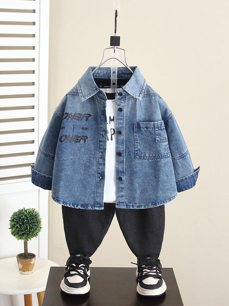 6259 Camisa vaquera para niños Chaqueta 2024 Otoño Nuevo estilo Estilo occidental Ropa de otoño para bebés Camisa de manga larga para niños de primavera y otoño