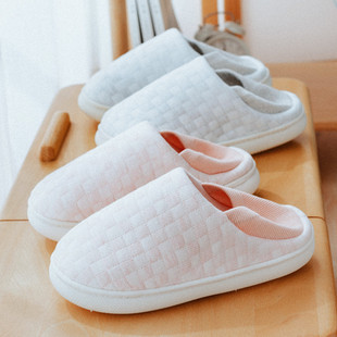 Autumn and Winter Cotton Slippers with Thick Soles for Women, Checkered Closed-Back Home Slippers, Non-Slip Spring and Autumn Style, Thickened Maternity Postpartum Shoes