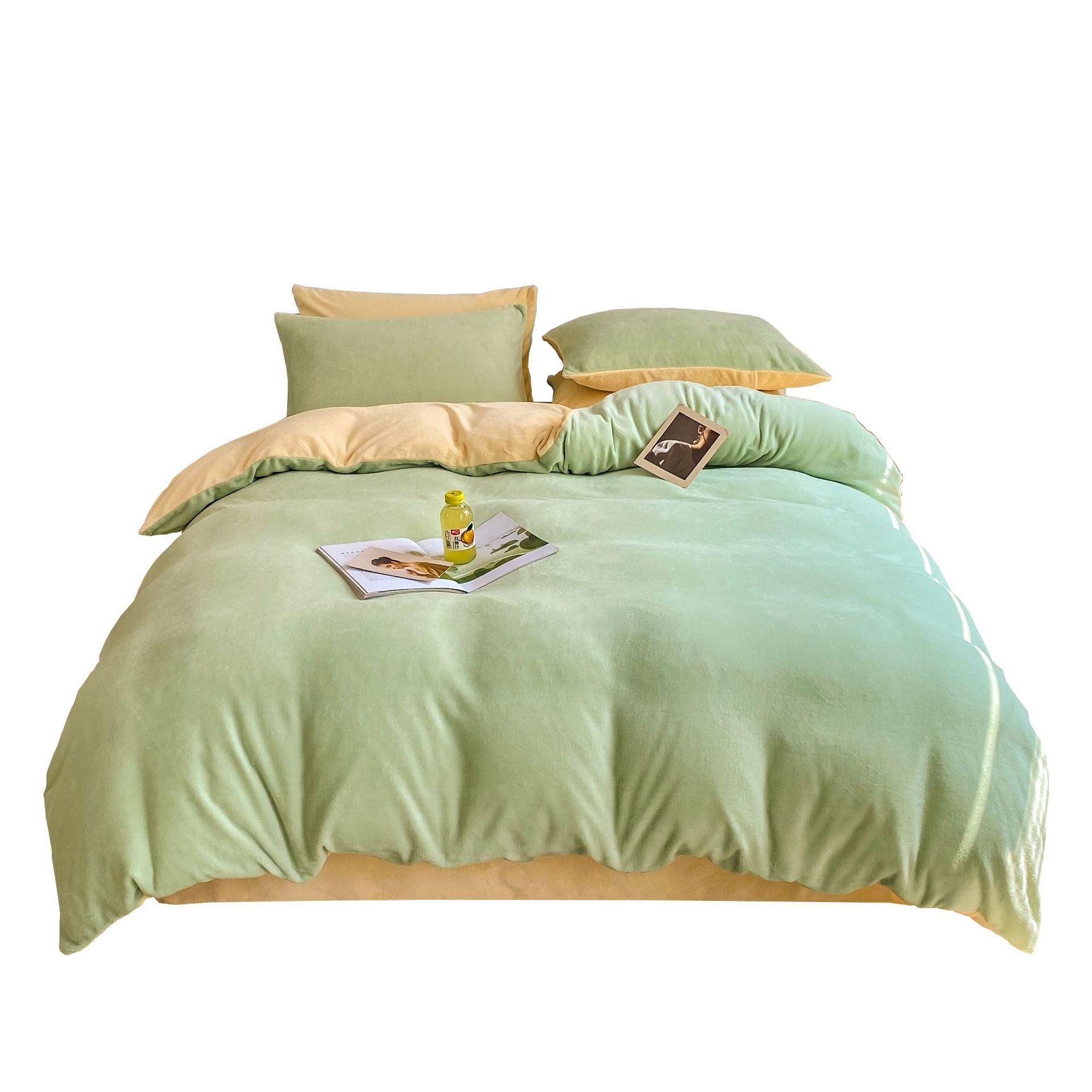 Leche de seda de cuatro piezas set2025 nuevo coral edredón cubierta de cama cálida gruesa cama de franela de tres piezas set