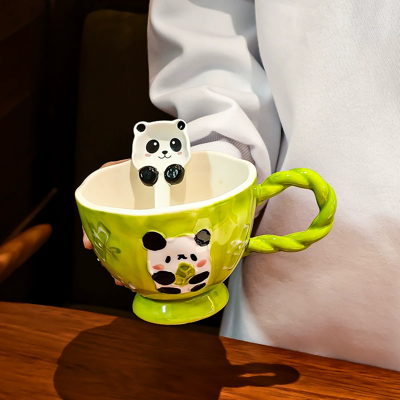 Hand-drawn relief ceramic cup, 400 ml, cute breakfast mug with spoon option