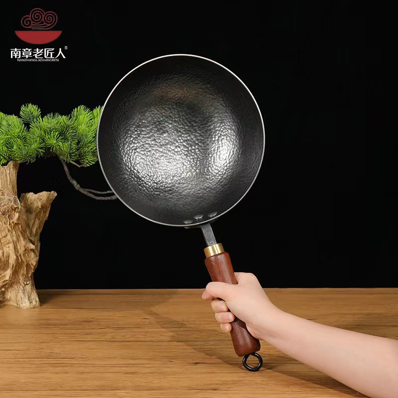 Zhangqiu 뜨거운 단조 수제 작은 Wok 코팅되지 않은 포크 포크 가정용 수제 단조 냄비 미니 구식 작은 철 냄비