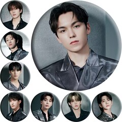 SEVENTEEN RIGHT HERE日巡周辺予告照バッジ鏡キーホルダー