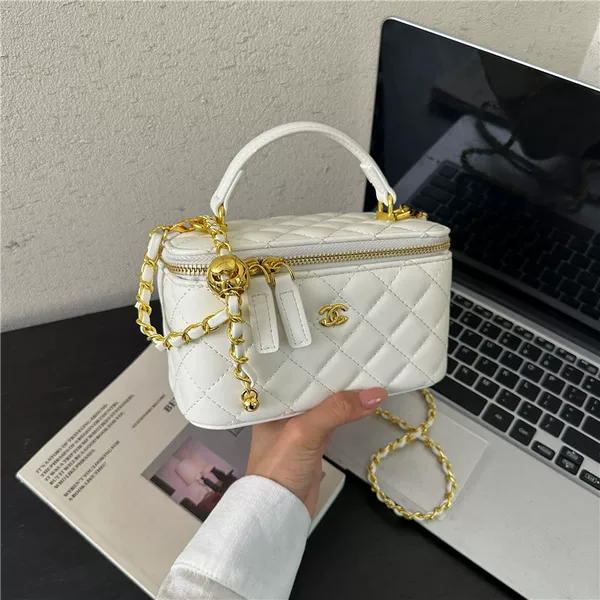 Cross-Border Chanel-Style Handbag for Women, Fashionable Versatile Shoulder Box Small Square Bag, High-End Quilted Chain Crossbody Bag