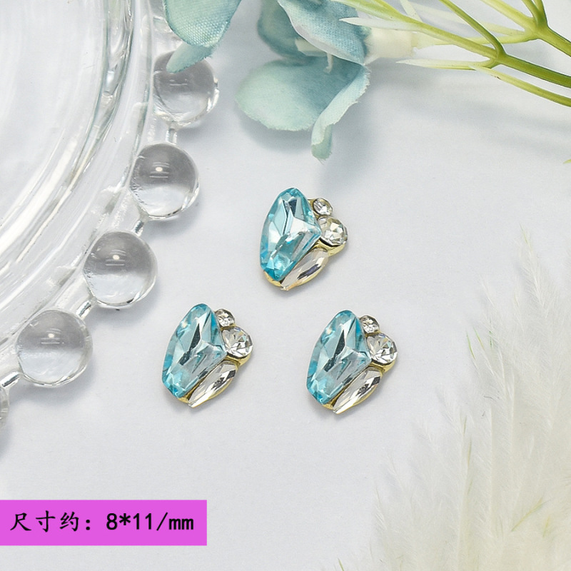 网红浅蓝色水晶堆钻美甲饰品爆款超闪鸽子蛋歪桃心肥方立体指甲钻|undefined