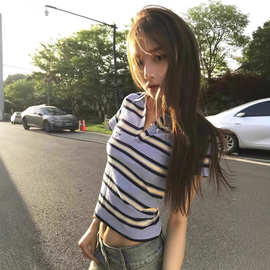 设计感女夏季新款粗条纹亮色短袖T恤多巴胺休闲百搭通勤日常上衣