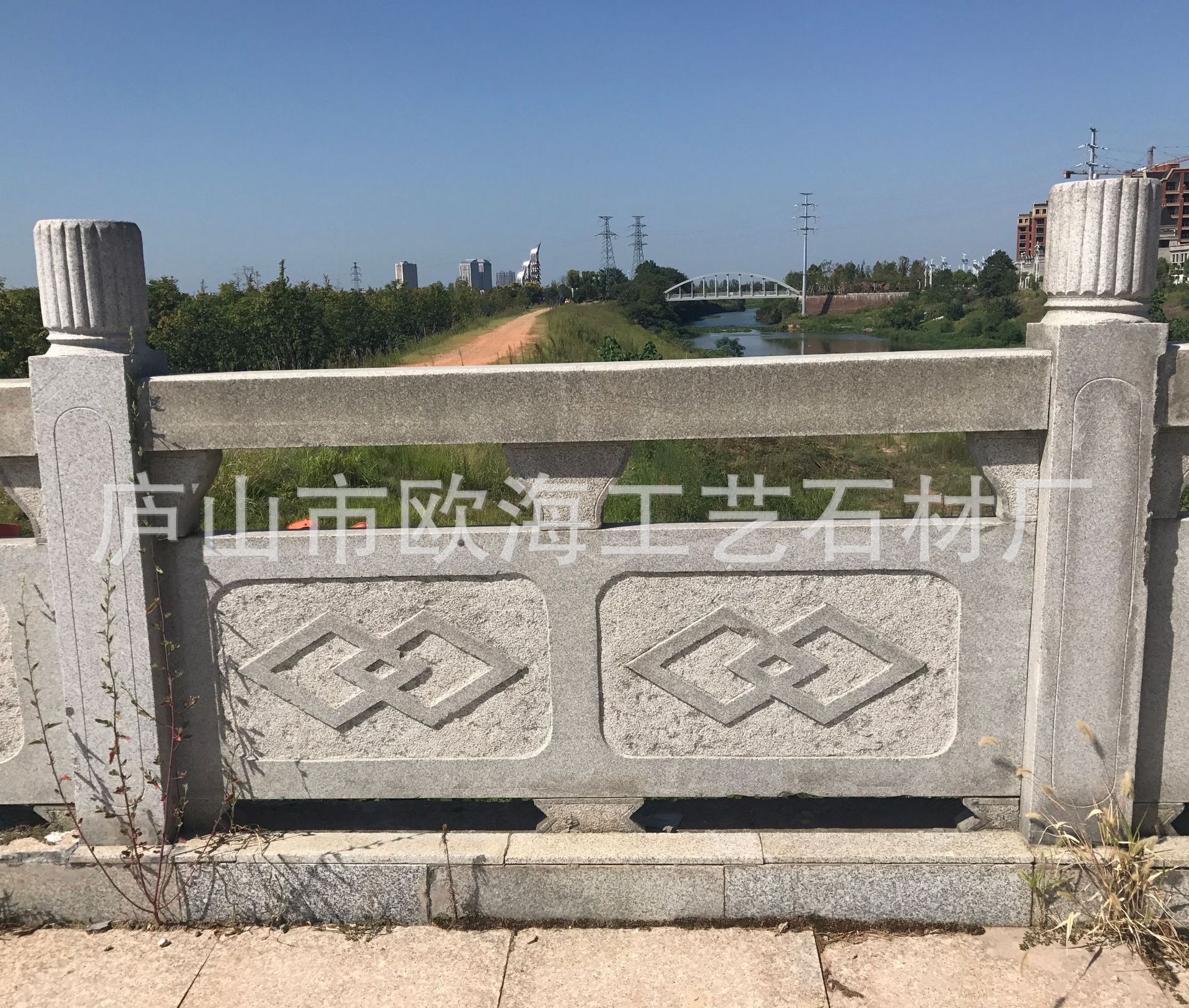 荔枝面浮雕菱形抛光线雕菱形不一样的工艺花岗岩石雕石护栏石栏杆