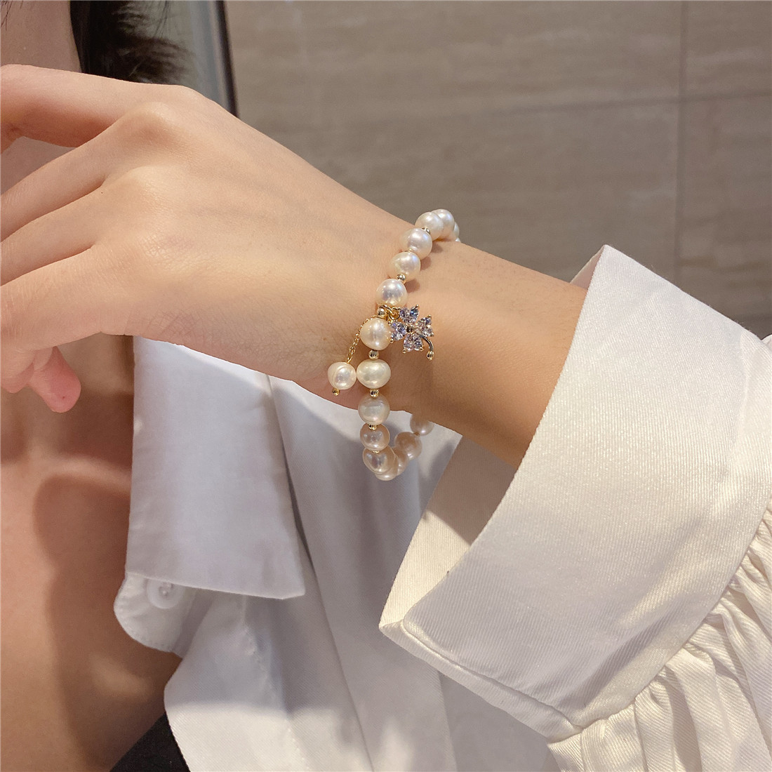Temperament Vintage Pearl Bracelets for Women Fashion Luxury Jewelry Gold Plated Zircon Pearl Bracelet