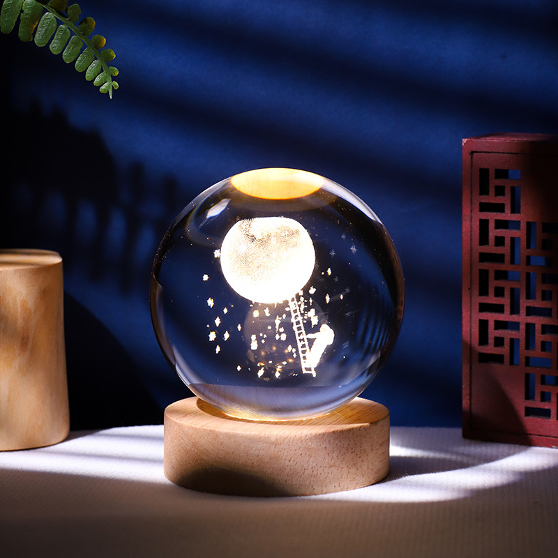 Fabricante directo de lámpara de noche de cristal luminoso láser 3D tallado en base de madera sólida decoración de escritorio creativa pequeño regalo