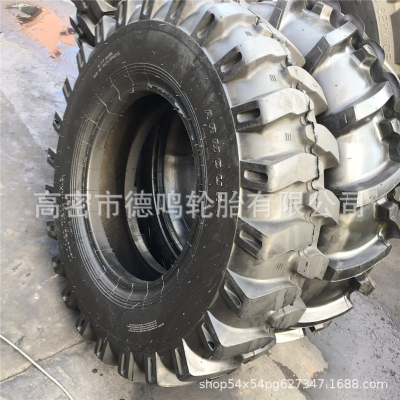 Suministro de neumáticos de minería de banda de rodadura profunda 10.00-20 1000-20