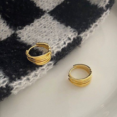 Especial 2025 nuevo tipo de línea multicapa pernos de orejas femeninos estilo coreano retro personalidad simple pendientes de trenzado cruzado pendientes image 4