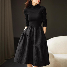 2025年秋冬新款肌理料拼针织秋冬长袖小黑裙显瘦洋毛蓬蓬裙连衣裙