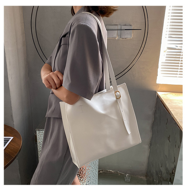 New Simple Casual Large-capacity One-shoulder Bag Wholesale Nihaojewelry display picture 10