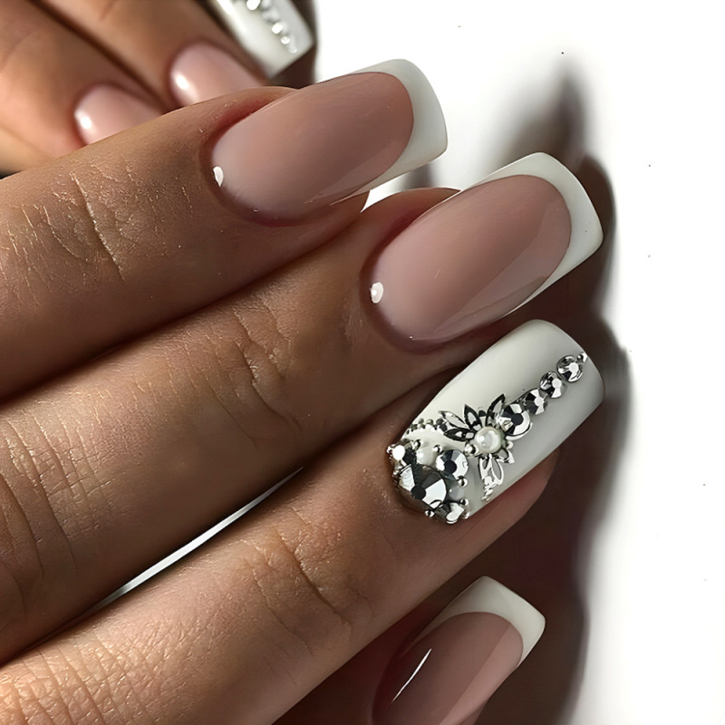 Foreign Trade Hot-Selling Wearable Nails European and American Simple French Butterfly Nail Stickers Pure Desire Manicure Nails Wholesale Nails