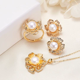 天然珍珠项饰;天然珍珠手饰;天然珍珠胸饰