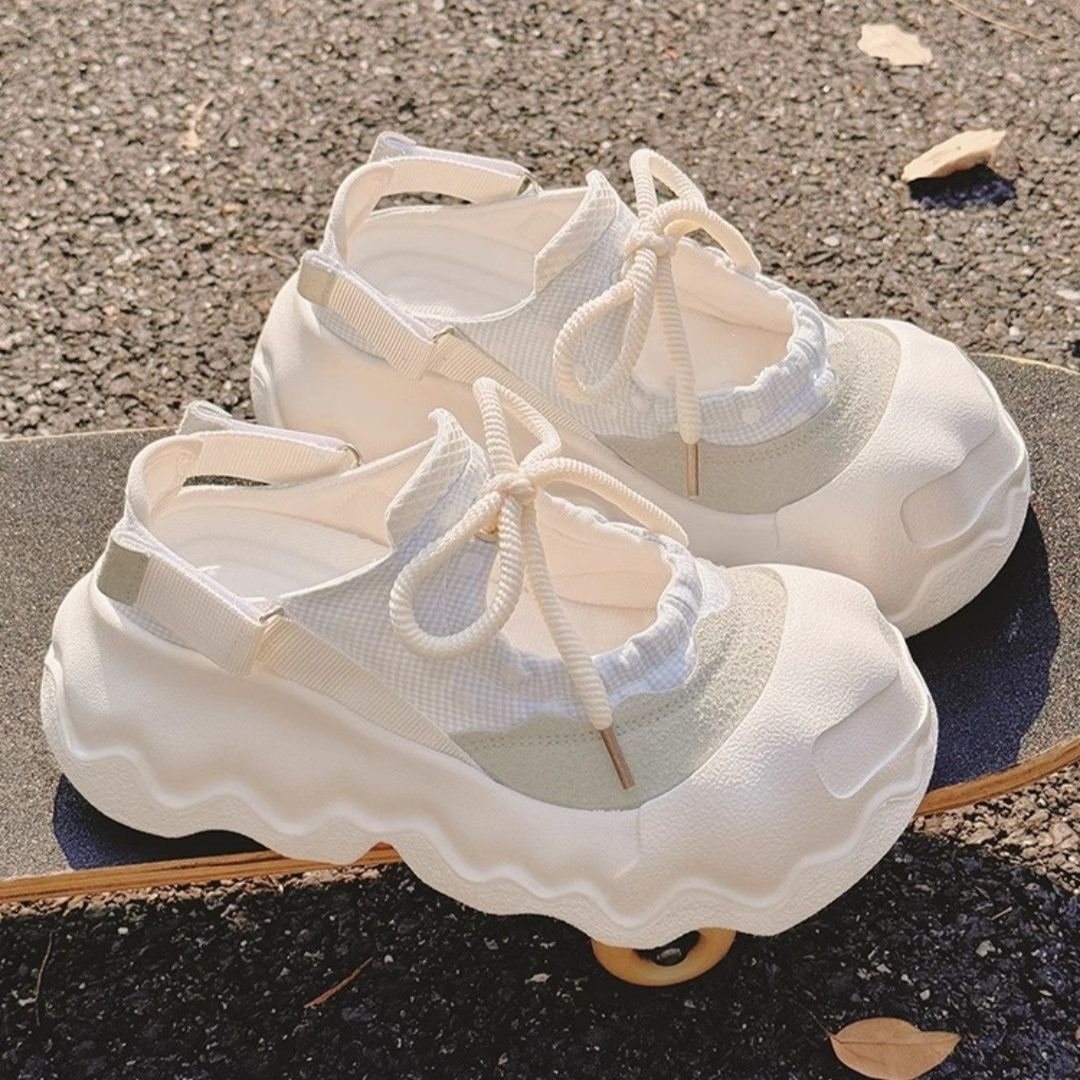 Zapatos de verano huecos y transpirables de mujer sandalias gruesas puff zapatos blancos con zapatos de falda zapatos deportivos casuales zapatos de skate