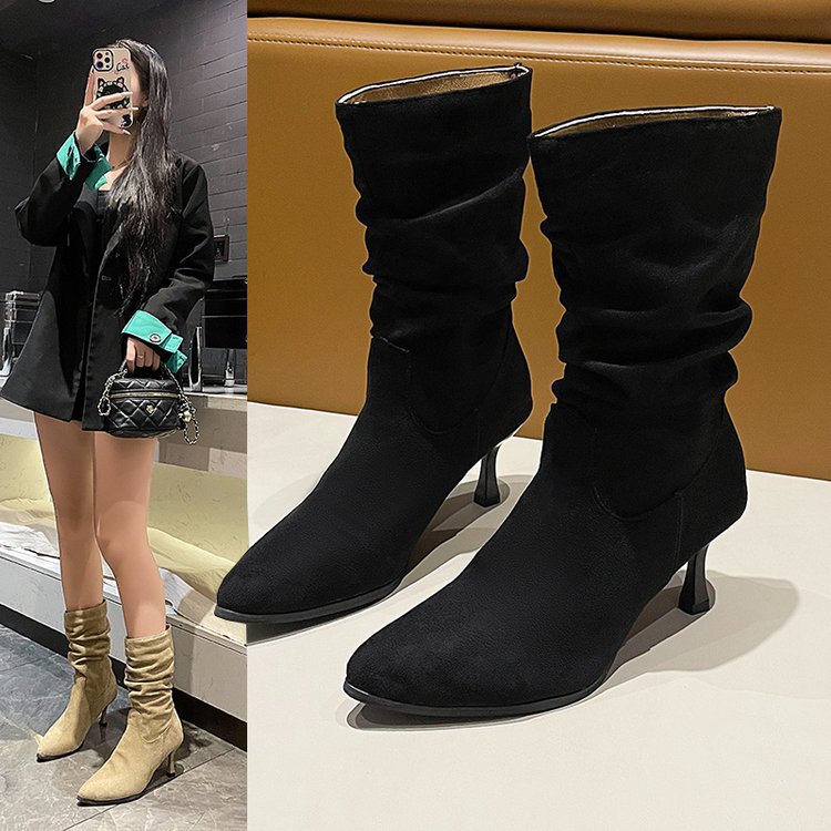Botas de mujer, piernas gruesas, tacones de aguja, botas de tacón medio, pero pliegues de rodilla, botas de pila de punta puntiaguda de ante, botas Martin de tubo medio
