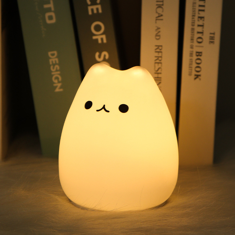 Lindo gato de cabeza grande, luz de noche creativa, luz de noche colorida, luz de palmaditas, cura, carga, luz de silicona, sueño para niños