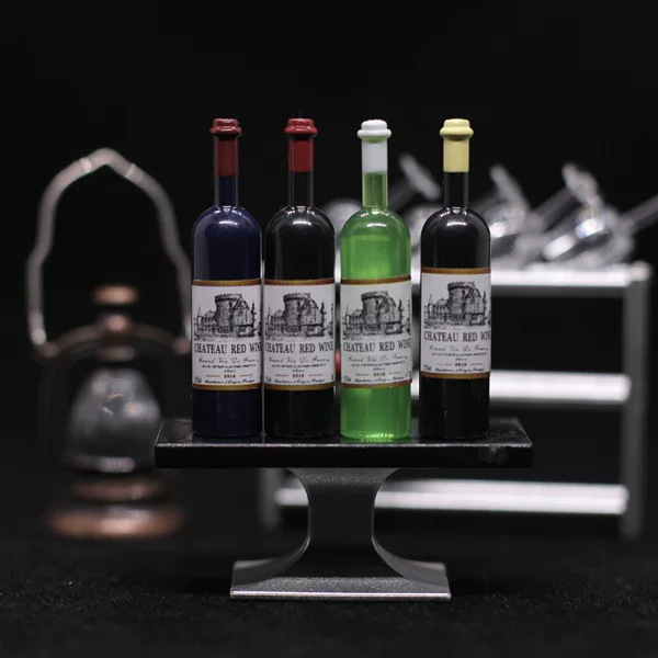 Miniature Mini Food Play Resin Red Wine Bottle Simulation Mini Doll House Accessories Beverage obll Pocket Creative