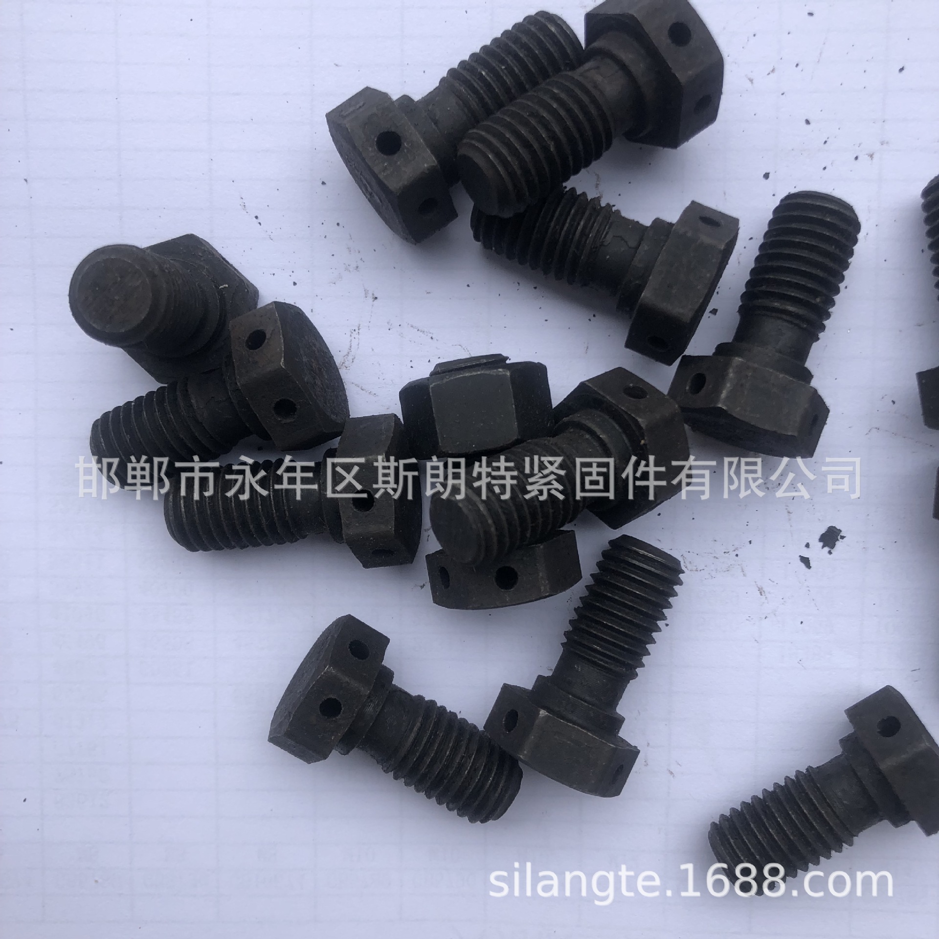 ����ֲ��ѳ���˨���ݶ�DIN 7964 (D2) ����ͷ���ѳ��ݶ� GB 838