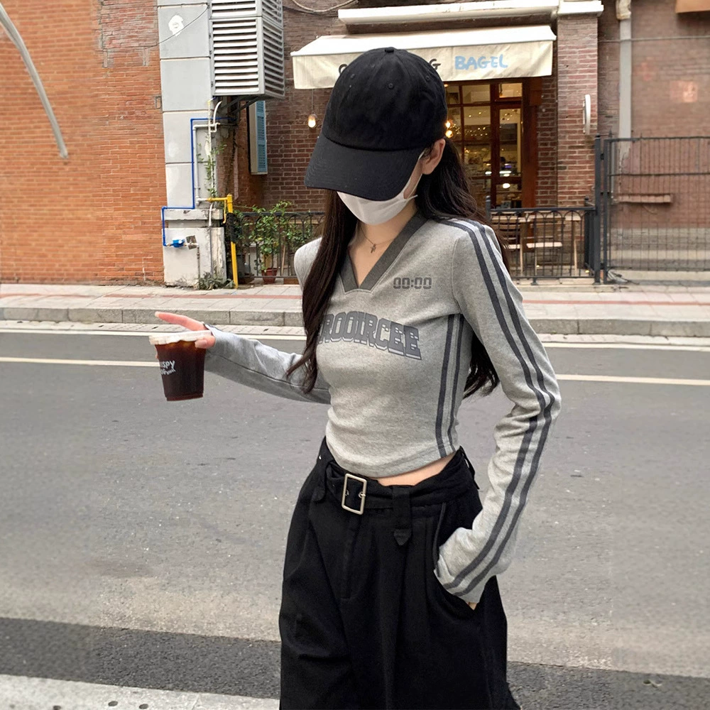 Женская футболка с длинным рукавом в американском ретро стиле, весна-осень 2025, облегающая, короткая, в стиле Белла, черная, сексуальная