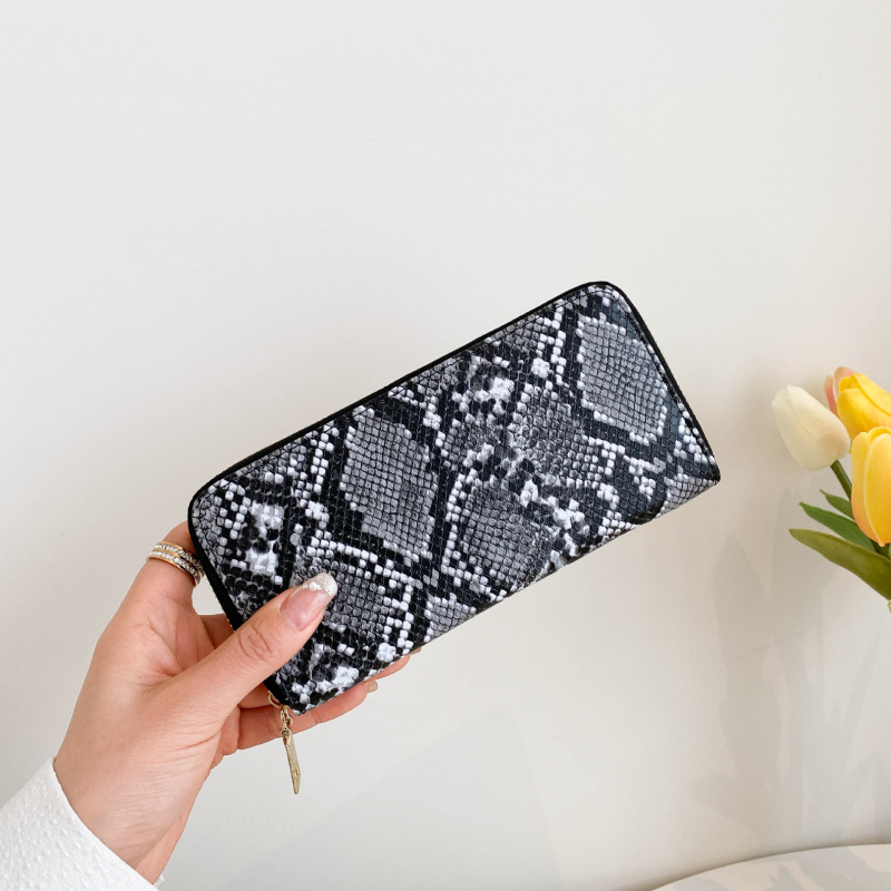 2024 Women's Hand Wallet Cross-border Fashion Snake Multi-card Large Capacity Single Zipper Long Wallet for Women