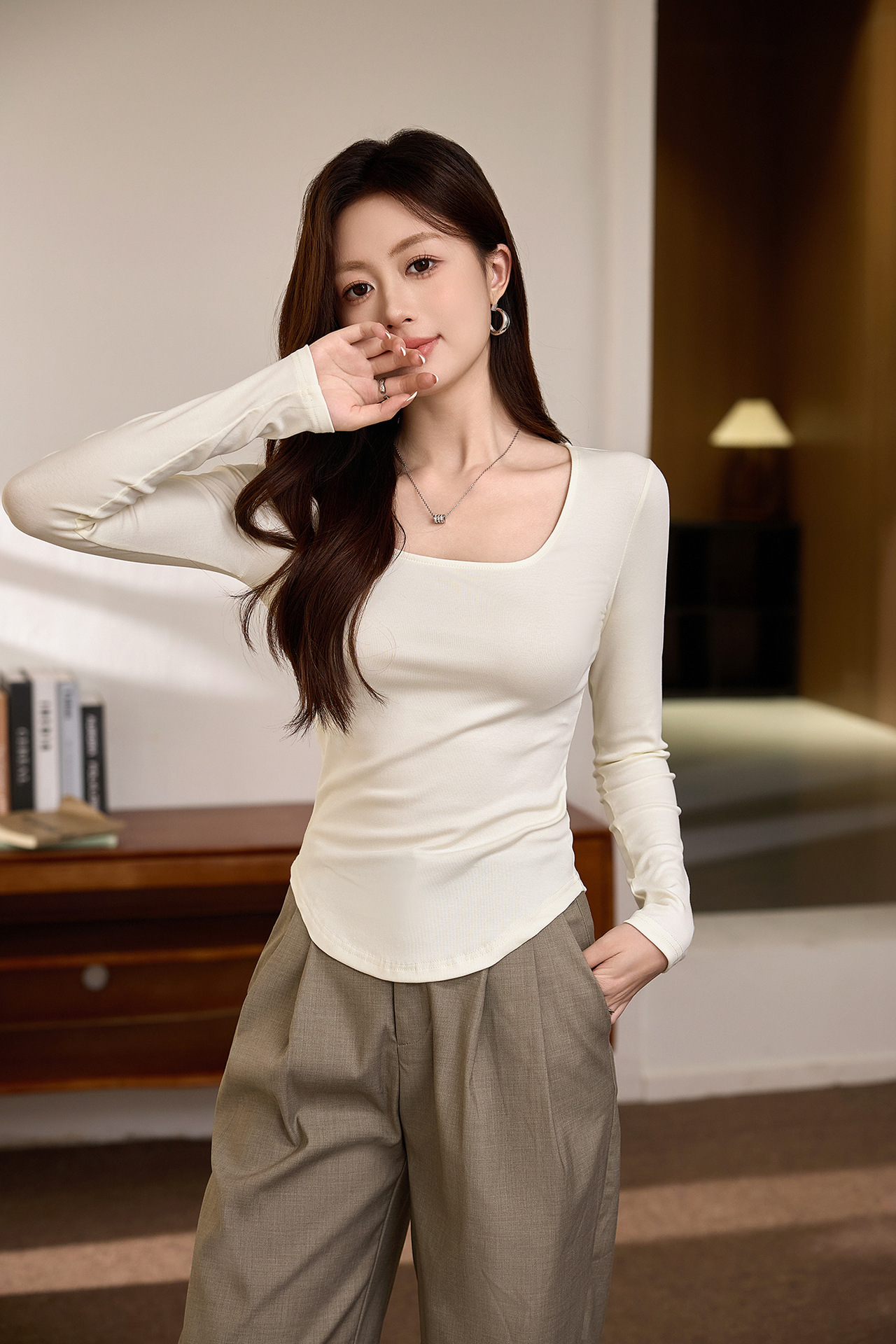 hmqViviiyNSAyin+WuaUt9Ly9Vn2porW3LGC