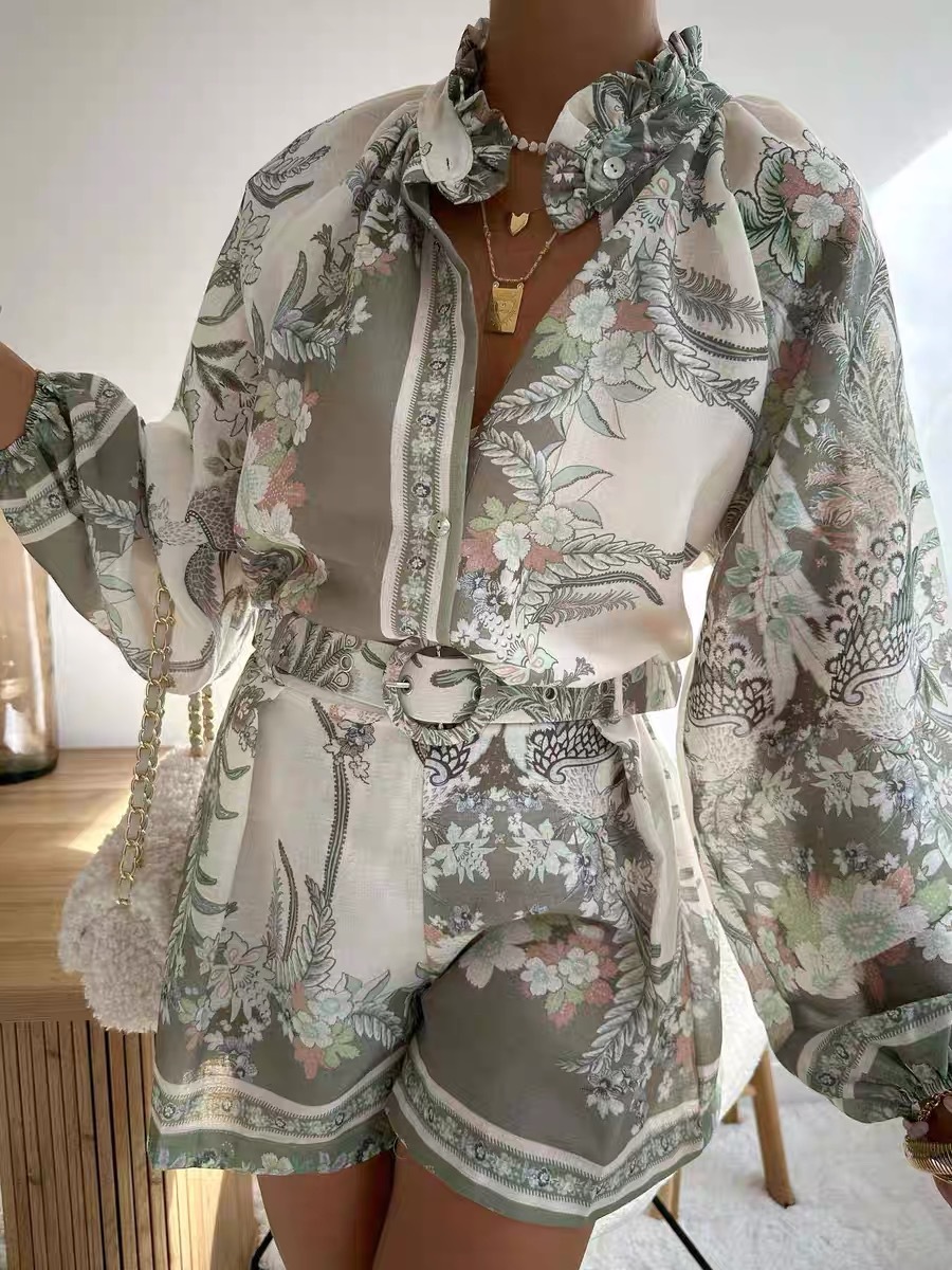 Palace Stand up Collar Puff Sleeve Single Placket Printed Shorts Set 14 Palace Stand Up Collar Puff Sleeve Single Placket Printed Shorts Set