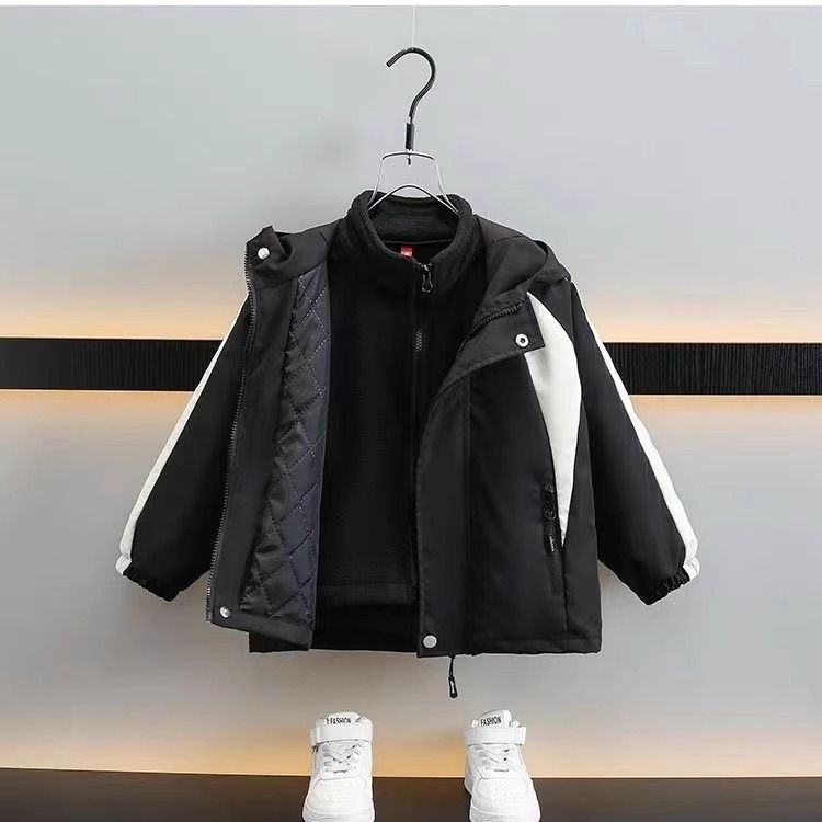Chaqueta de niño tres en uno más chaqueta gruesa de terciopelo Otoño e invierno Chaquetas de estilo occidental para niños grandes y medianos