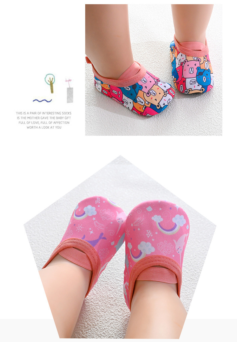 婴儿鞋袜