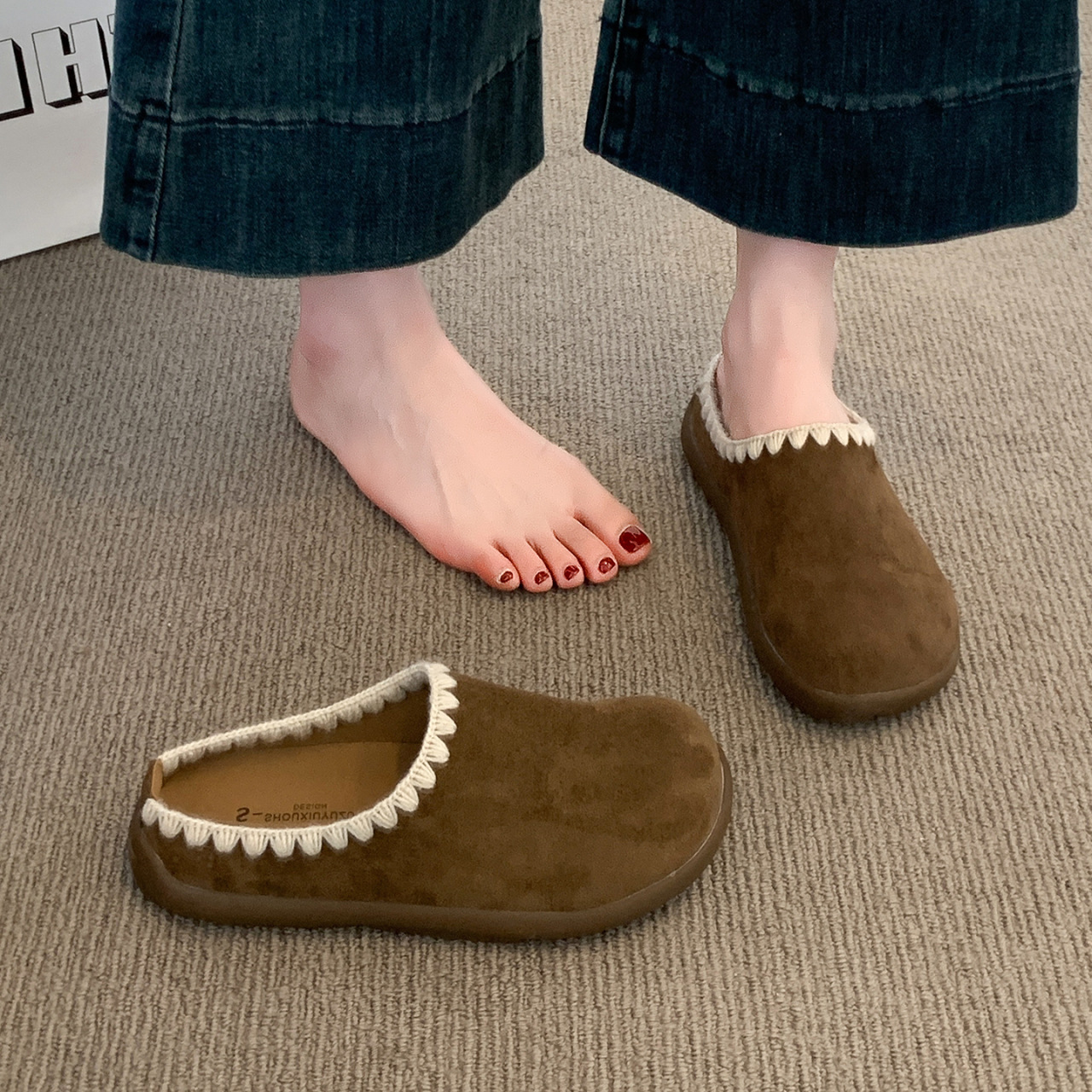 Zapatillas retro para mujeres otoño y invierno de 2025, nuevos zapatos Bean de piel suave, suela suave antideslizante y transpirable Bocken zapatos para mujeres