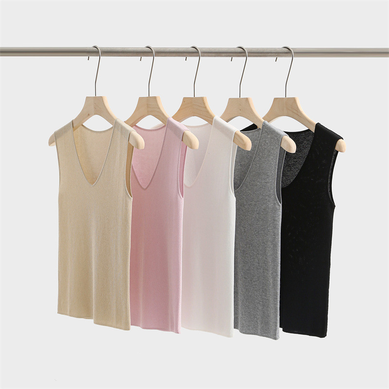 16-Needle Summer Thin Glitter Gold and Silver Silk Tencel Lyocell V Neck Knitted Vest with Sleeveless Top 32190 16-Needle Summer Thin Glitter Gold and Silver Silk Tencel Lyocell V Neck Knitted Vest with Sleeveless Top 32190