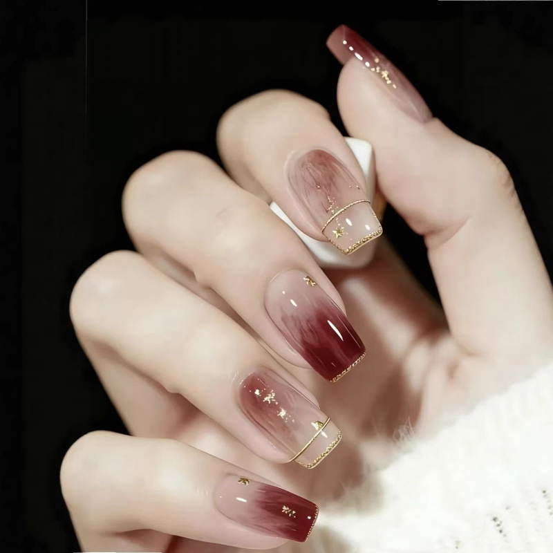 Handmade Nail Art New Style Amber Gradient French Mirror Short Nail Tips with a High-End Luxury Look and a Brightening Effect Handmade Nail Art New Style Amber Gradient French Mirror Short Nail Tips with a High-End Luxury Look and a Brightening Effect