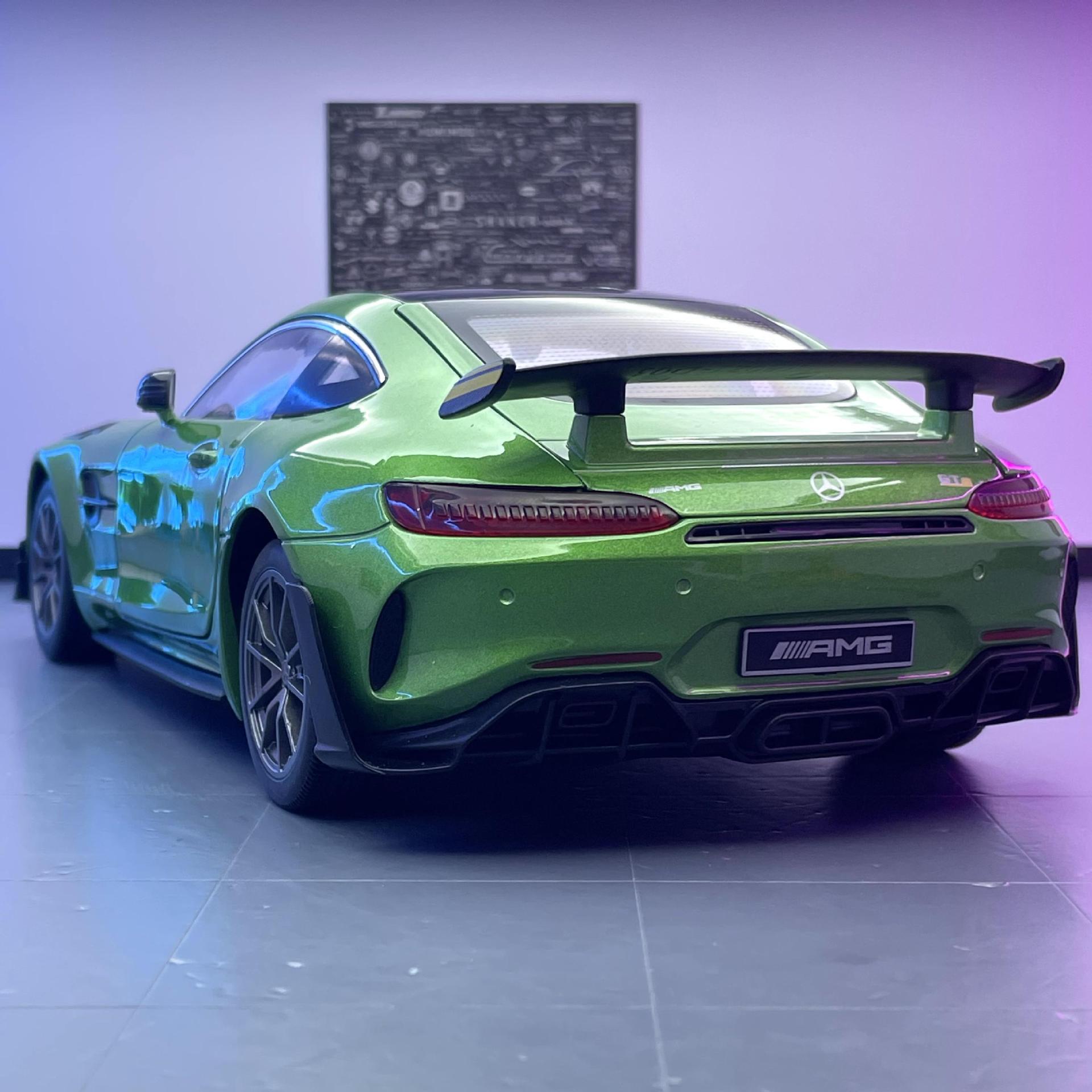 Modelo de coche de aleación de Mamba negro 1 a 18 Big Ben GTR coche deportivo sonido iluminación juguete coche música modelo decoración colección