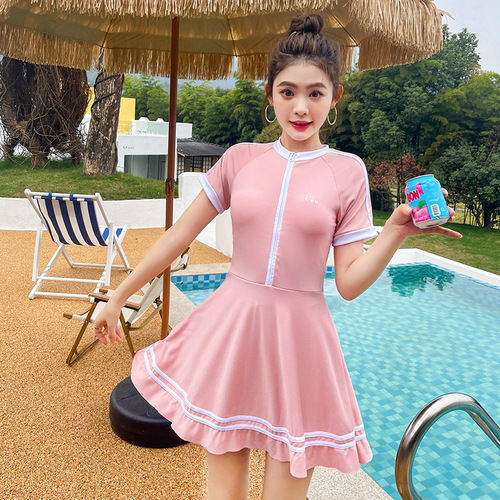  New Women's Swimsuit: Ins-style Padded, Fashionable, Modest One-Piece Swimwear Perfect for Covering and Flattering the Figure – Ideal for Hot Springs Adventures