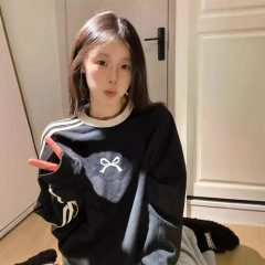 小众三条杠圆领卫衣女生黑色显白小蝴蝶印花宽松外套2025秋季新款