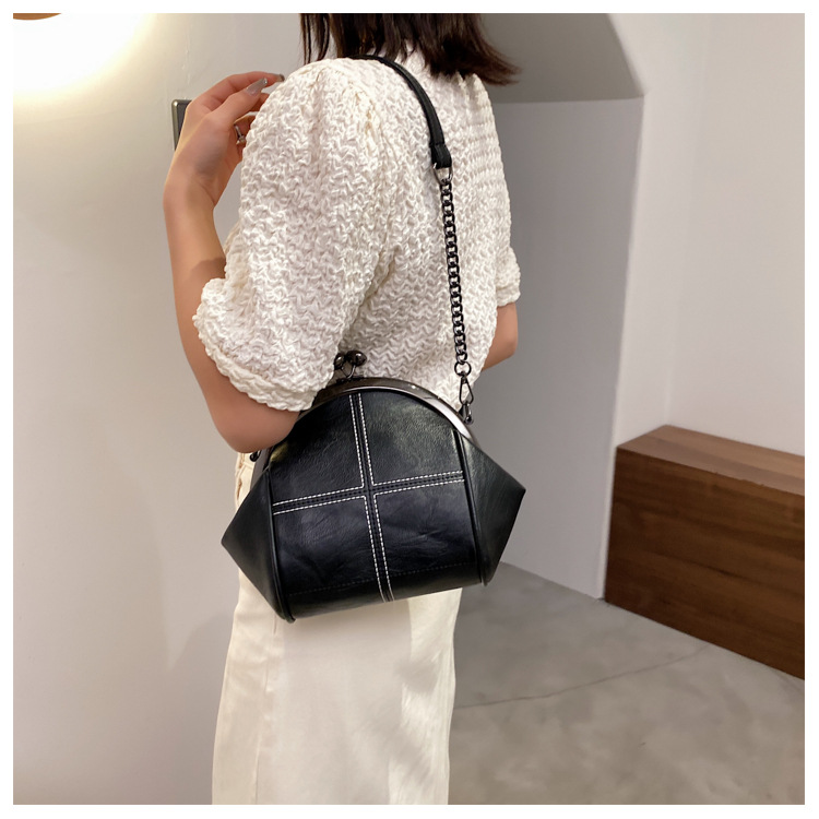 New Solid Color Simple Shell Bag Large Capacity Handheld Zero Wallet Fashion Chain Diagonal Cross Shoulder Phone Bag_voghion.com