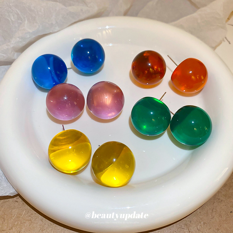 Pendientes de resina de bola transparente de color de dopamina de aguja de plata Pendientes de moda simple de estilo ins Pendientes de estilo literario femenino