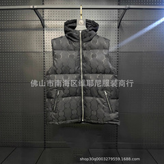 高品质 GU家满印暗纹提花字母互扣连帽羽绒服马甲秋冬百搭ins外套