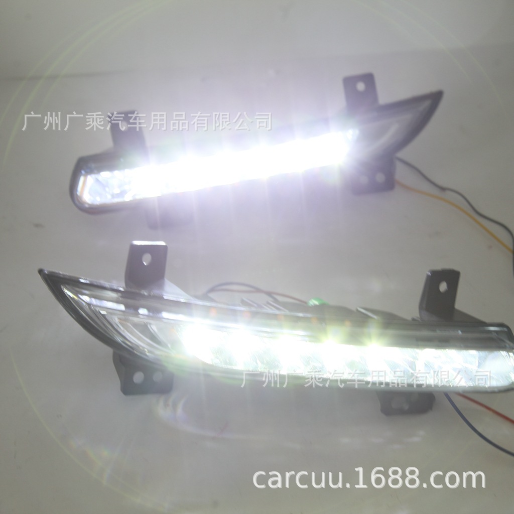 Para Renault Wind Luces de conducción de sol Fluence luces antiniebla 266057986R/266005976R RENAULT