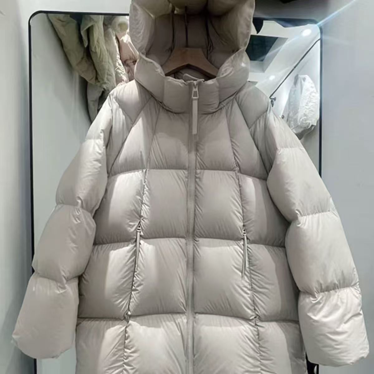 ChicShe 2025 Jiangnan By Puff Downless 90 White Goose Thickened Down Puffer Jacket Women Hooded Mid-Length Ultra-Light_voghion.com