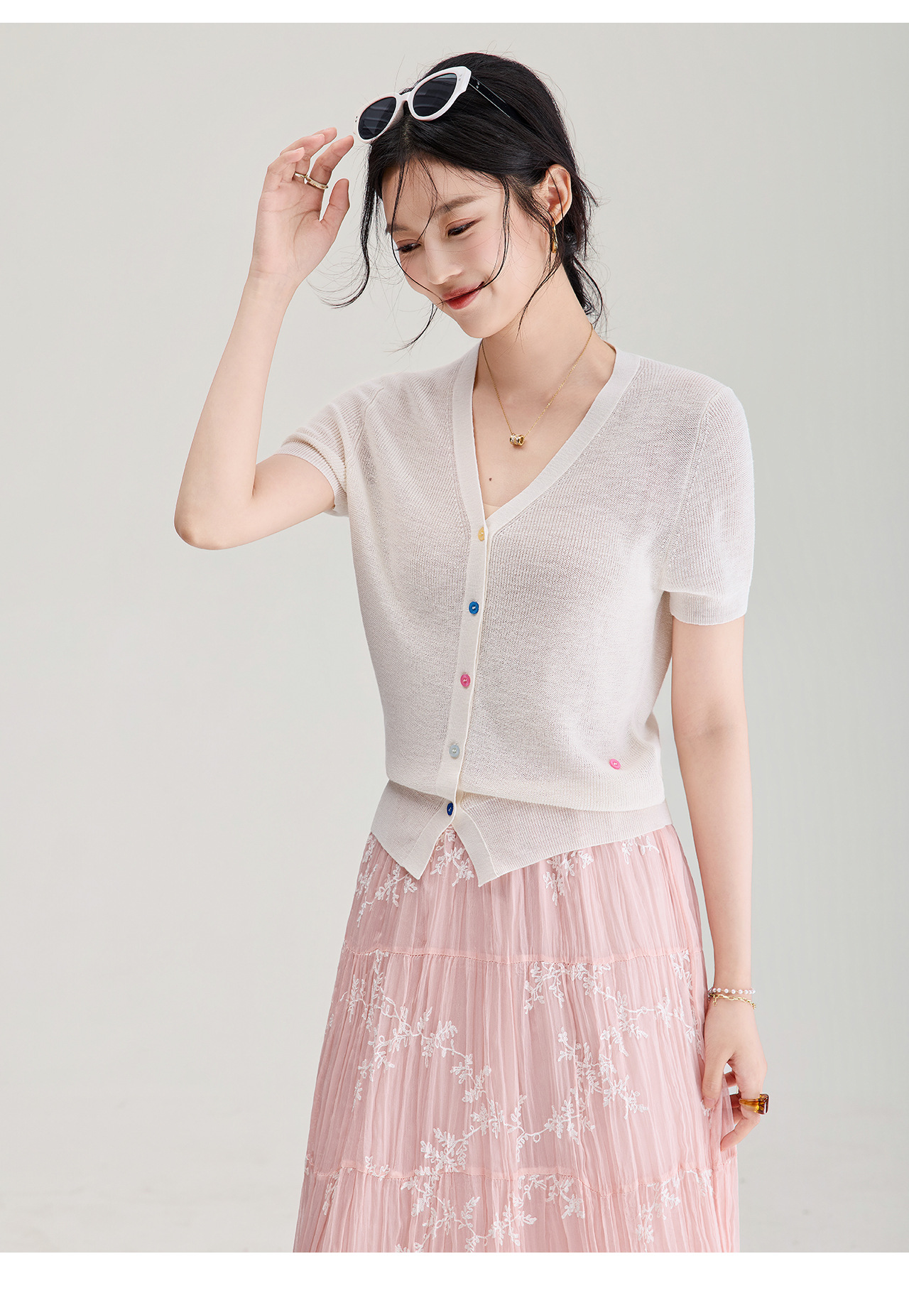 Áo cardigan nữ cổ V dệt kim sợi lanh siêu mịn, cúc màu, thoáng mát mùa hè — xanh lam chi tiết 24