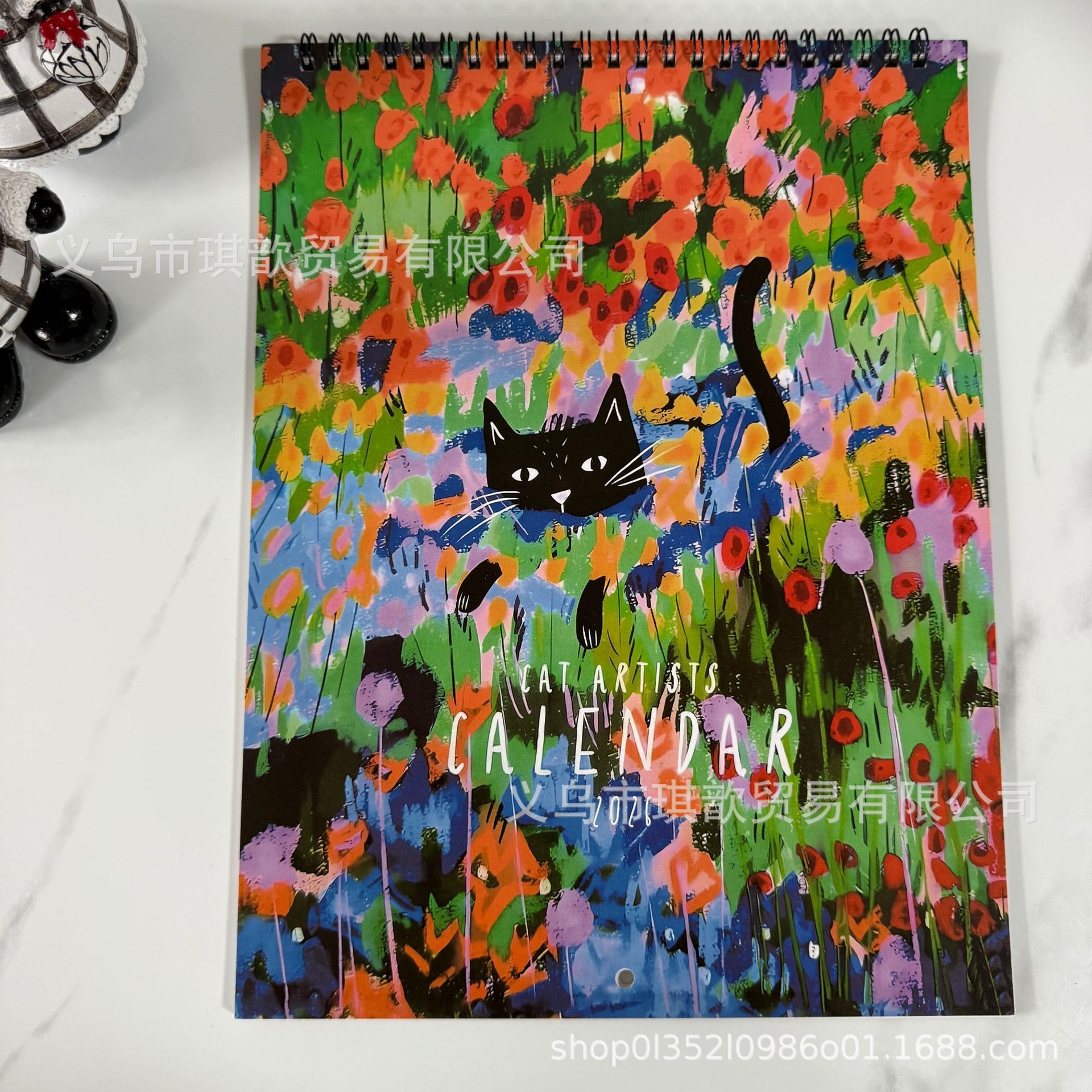 잔디 검은 고양이