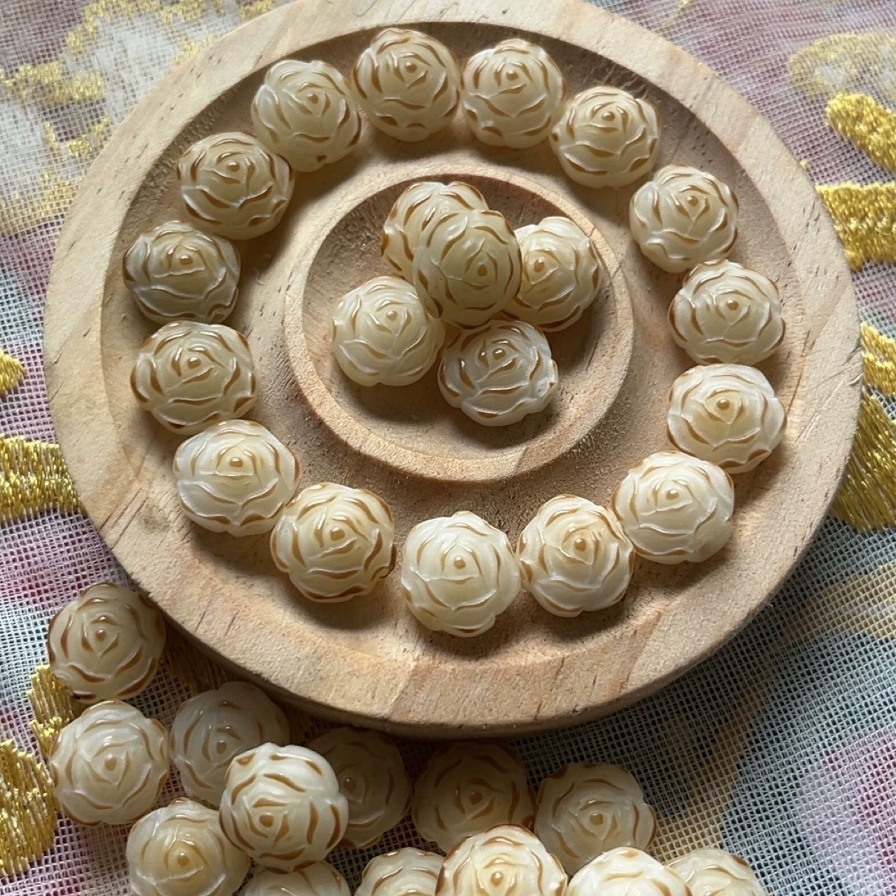 White Bodhi rosary contains rose, mountain tea