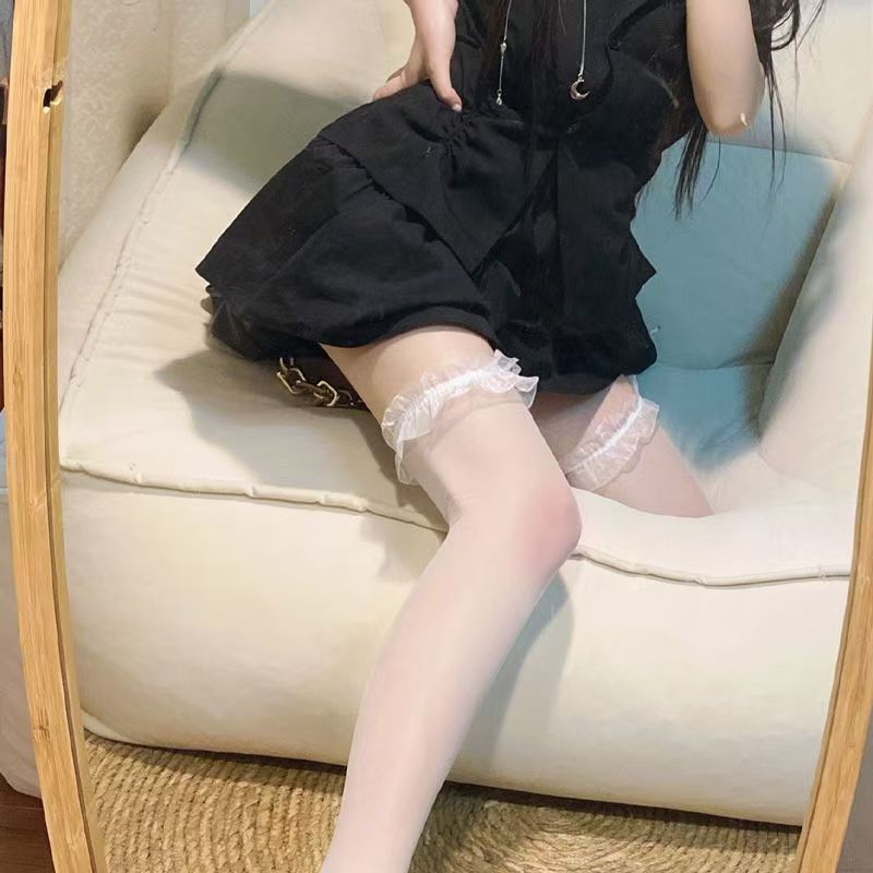 메이드복 + 흰색 곰팡이 양말