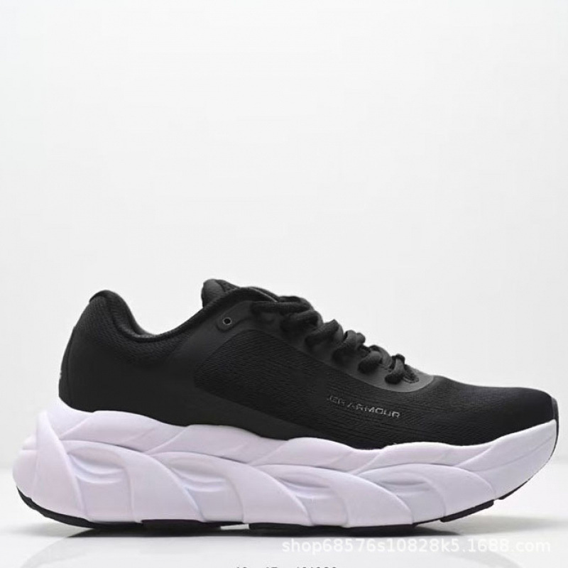 Putian Foreign Trade Armor Running Shoes Thick Sole Height Increasing Fashionable Comfortable Dema Cushioning Off-Road Hunting Boots