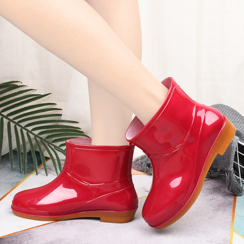 Women's Low-top Slip-resistant Fashion Kitchen Rain Boots Short-tube Stylish Water Shoes with Calfskin Sole and Durable Adult Water Shoes