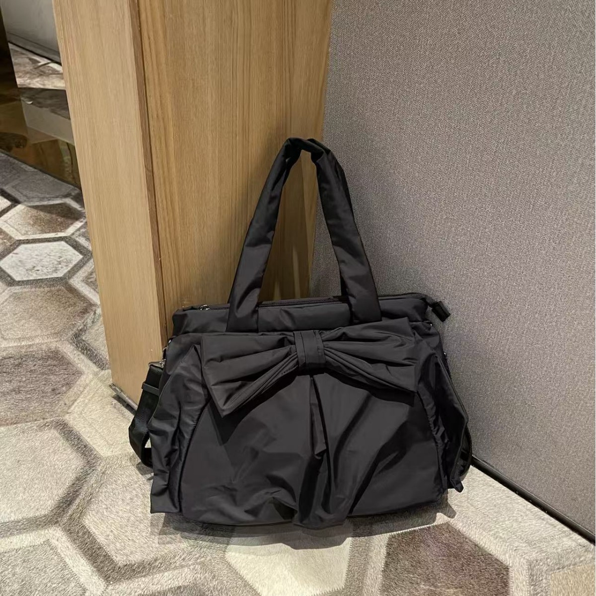 Korean Nylon Bow Handbag & Crossbody Bag For Women 2026 Spring New Large Capacity Minimalist Commuter Shoulder Tote - Thumbnail 4