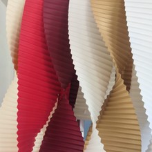 红色婚庆长瓦楞纸婚礼现场背景装饰波浪折纸红色吊顶道具布置